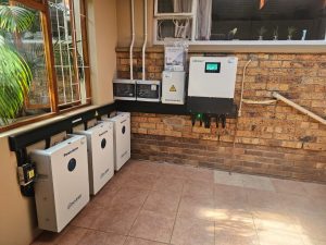 (Hệ thống lưu trữ LUXPOWER LXP 10K + HINAESS POWERGEM)